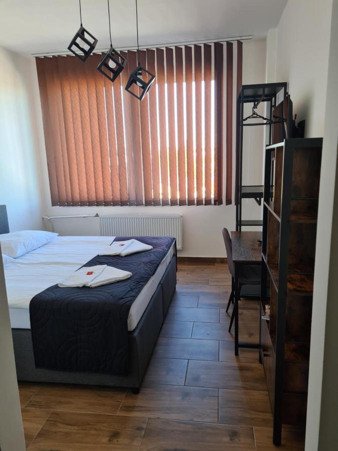 Hotel Montenegro Bruntál المظهر الخارجي الصورة