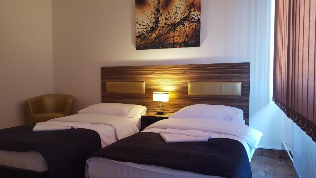Hotel Montenegro Bruntál المظهر الخارجي الصورة